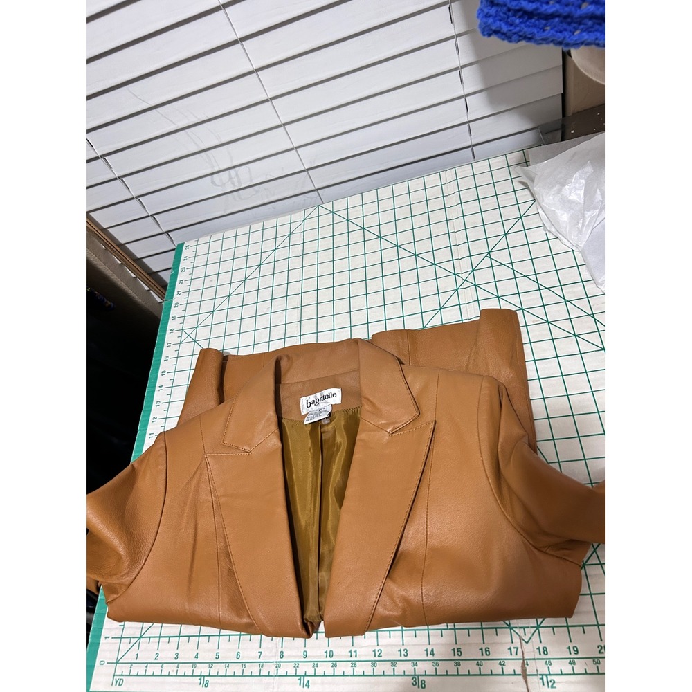 Bagatelle 8 Vintage Leather Blazer Tan Camel 90s Y2K Professional Neutral Jacket - Picture 4 of 12